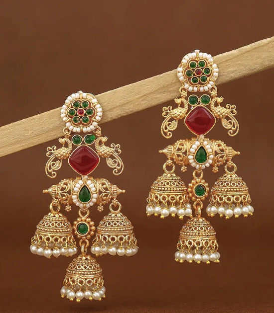 ISHITA EARRING