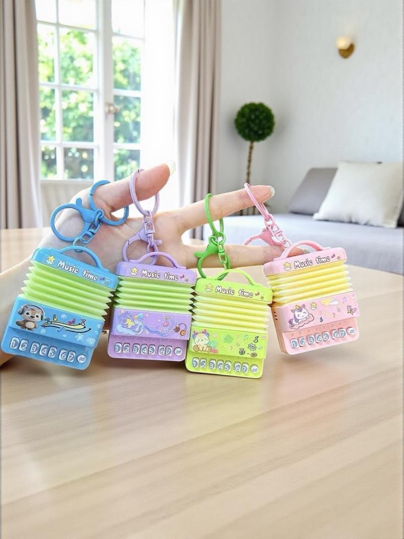 Musical instrument music keychain
