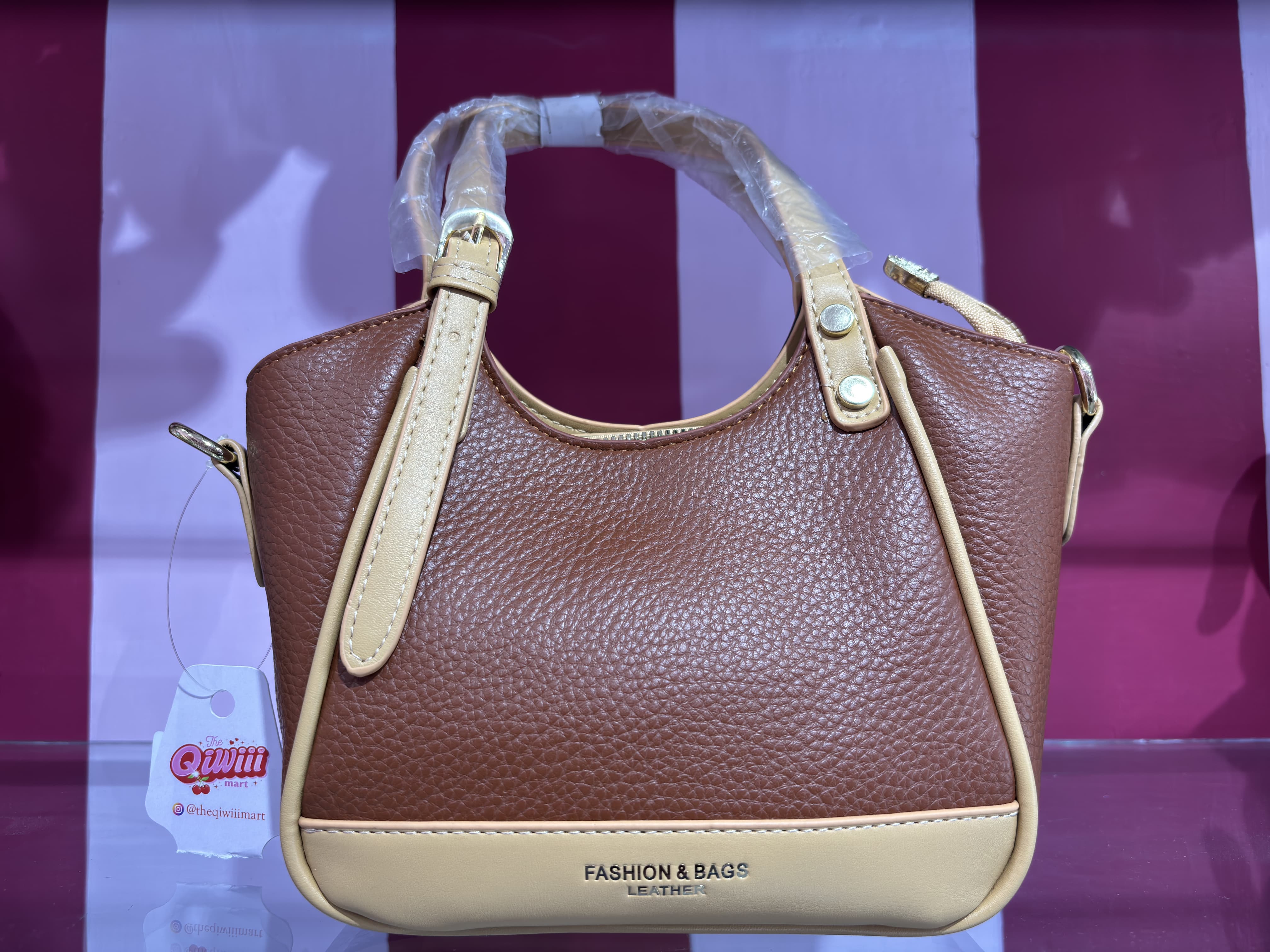 Fashion hand bag